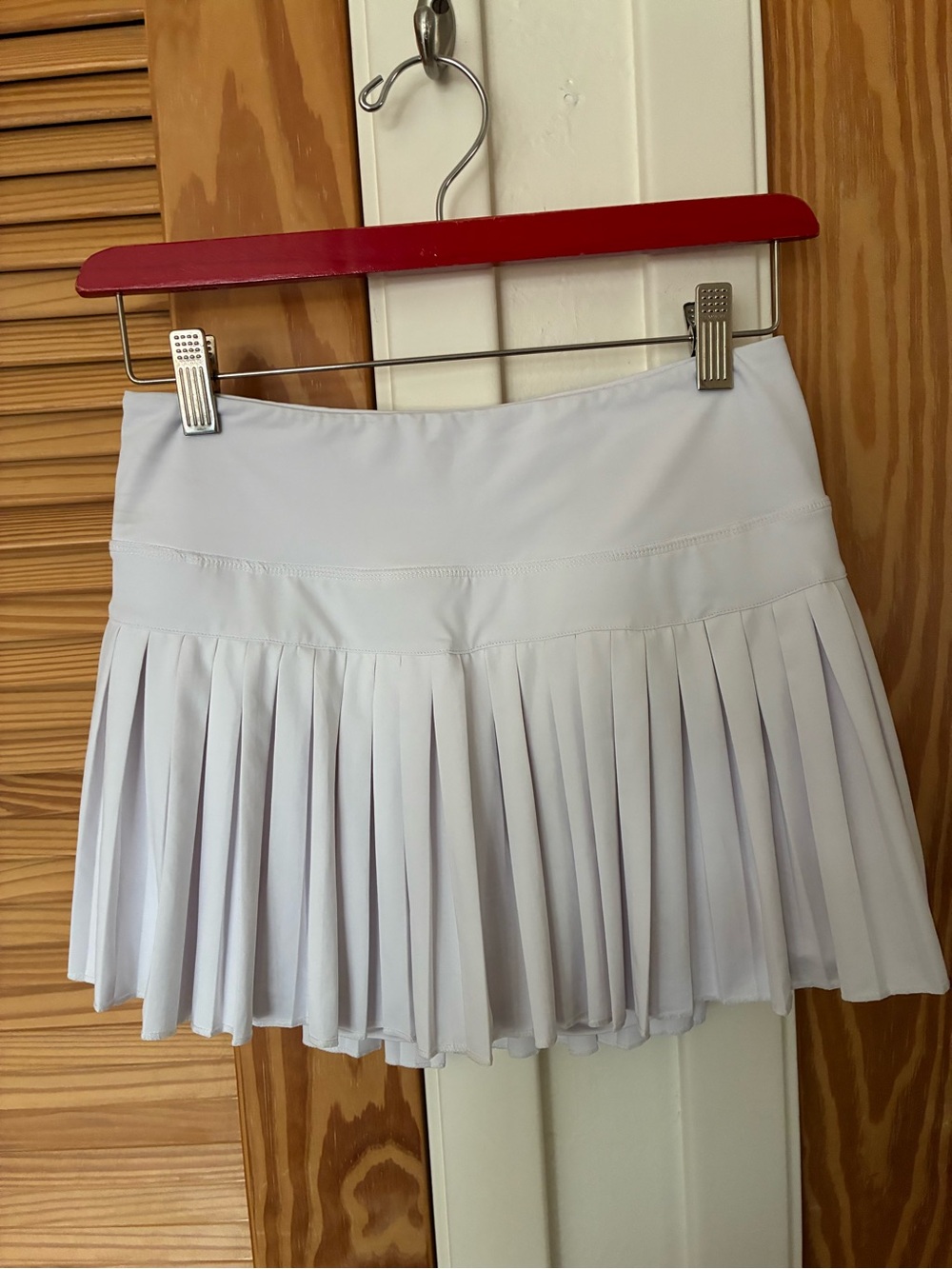 Goldhinge Women's White Pleated Tennis Skorts size medium